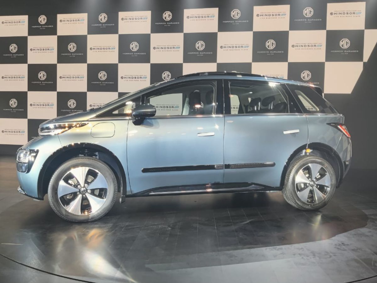 दिवाली से पहले EV मार्केट में MG का धमाका, ₹9.99 लाख में लॉन्च हुई Windsor, जबरदस्त रेंज के साथ मिलेंगे शानदार फीचर्स