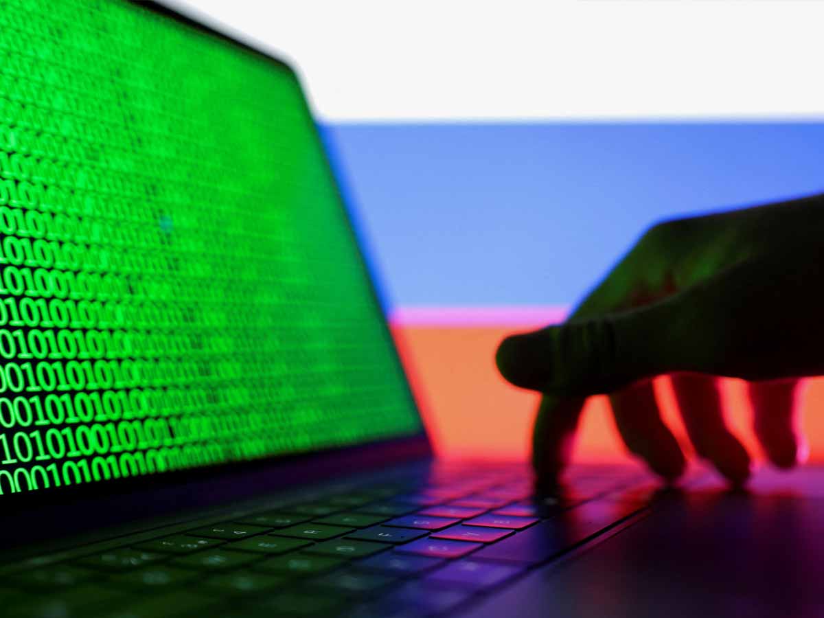 WhatsApp कॉल से उद्योगपति को किया डिजिटल अरेस्ट, नकली वारंट दिखाकर ठगे एक करोड़ रुपए