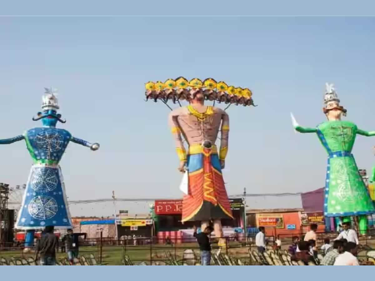 Dussehra 2024: दूर-दूर तक फेमस है दिल्‍ली की इन जगहों का दशहरा मेला, आम से लेकर खास लोग भी यहां करते हैं शिरकत