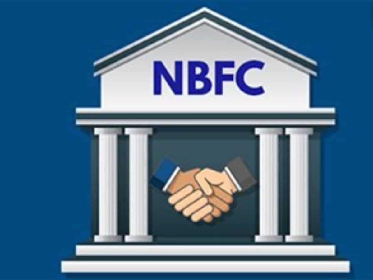 रिकॉर्ड लो पर यह NBFC Stock, अगली दिवाली तक दे सकता है 80% रिटर्न