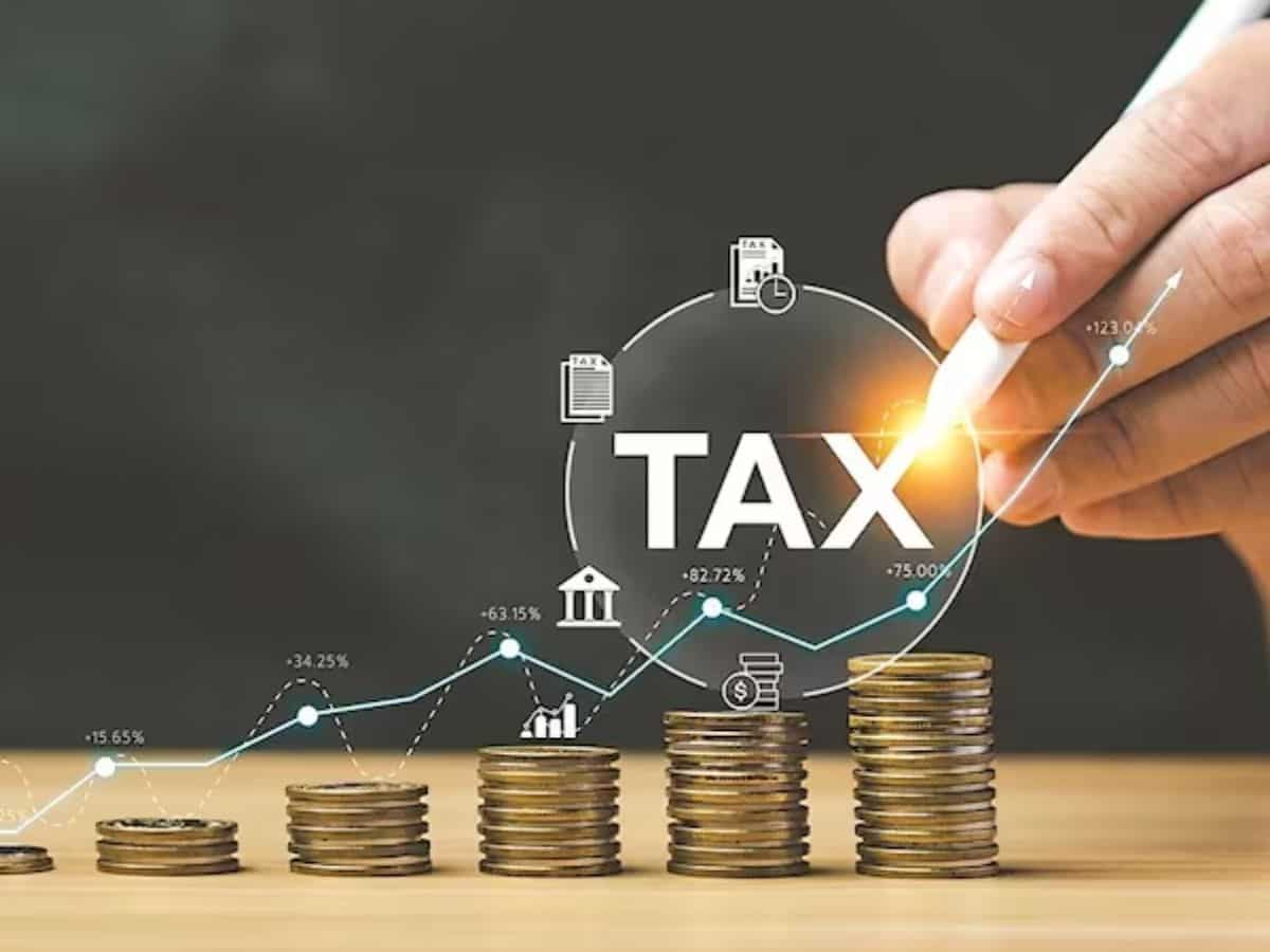 Tax Rules: किन गिफ्ट्स पर आपको देना पड़ सकता है इनकम टैक्‍स और कौन से गिफ्ट होते टैक्‍स फ्री? समझ लीजिए