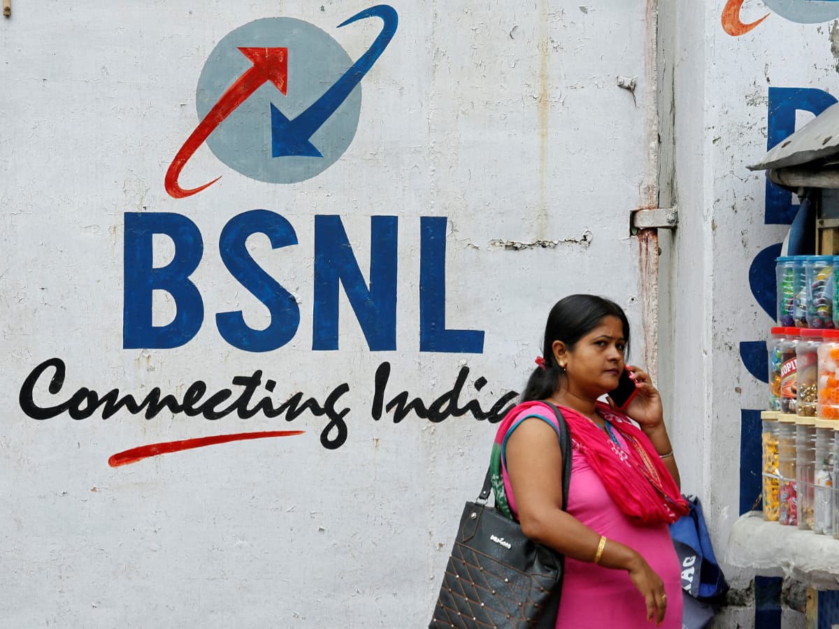 BSNL ने नहीं पकड़ी Jio, Airtel की राह! टैरिफ प्लान को लेकर कर दिया ऐसा ऐलान, सुनकर खुशी से झूम उठेंगे आप