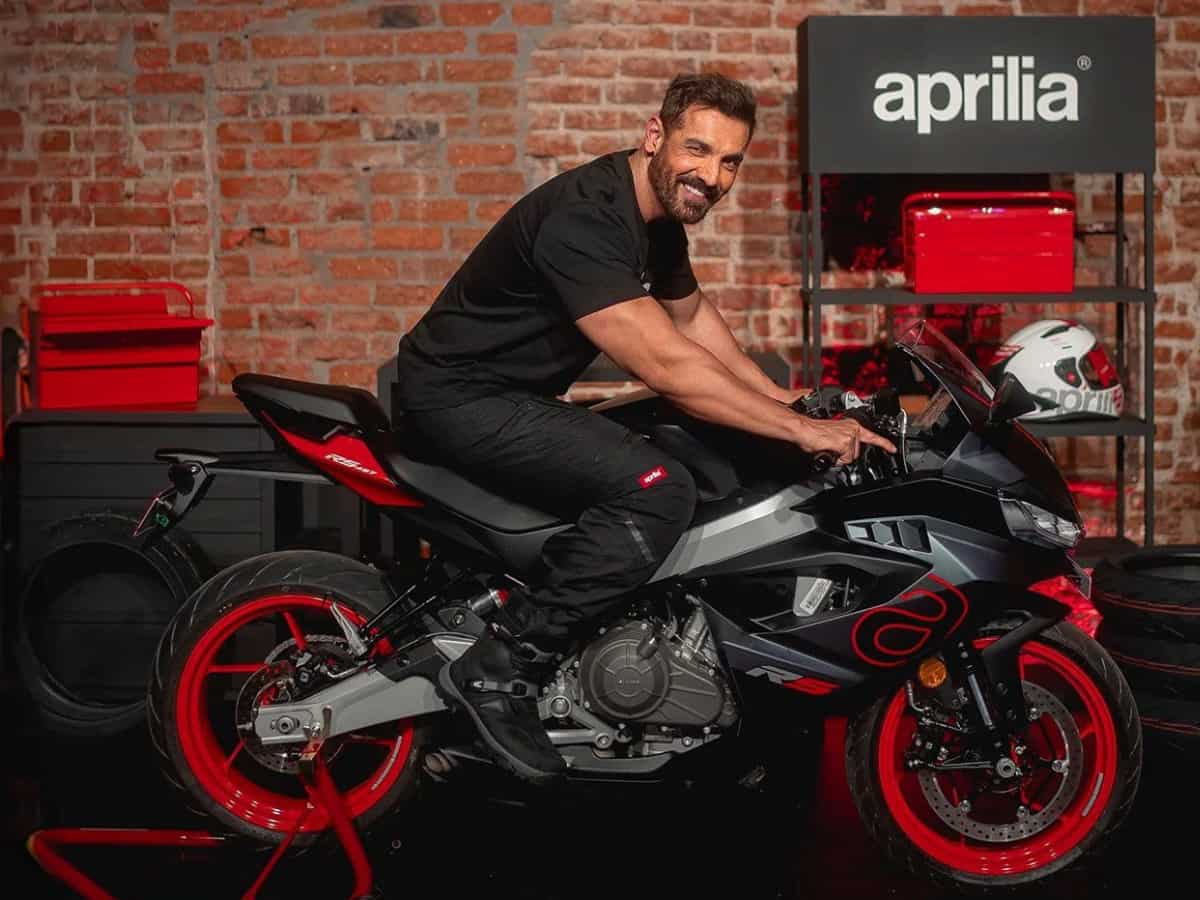 दिवाली पर सस्ते में घर लाएं Aprilia की ये स्पोर्ट्स बाइक; 3 साल की वारंटी समेत कई सारे ऑफर 