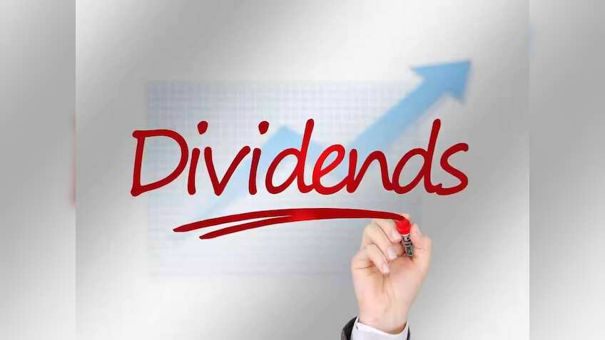 दिवाली से पहले Colgate ने दी 2400% डिविडेंड की सौगात, नोट करें रिकॉर्ड डेट, Q2 में 16% बढ़ा मुनाफा