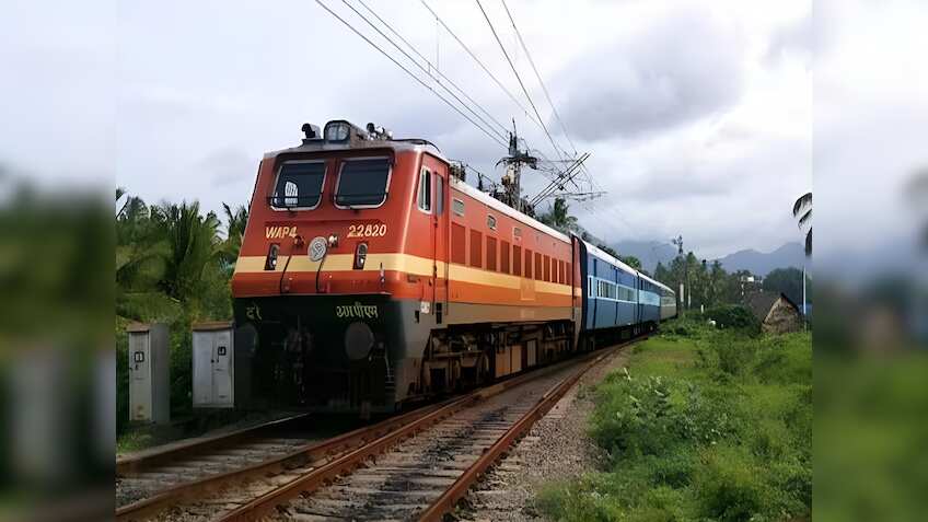 छठ के मौके पर Railway ने चलाईं 7000 से भी ज्यादा स्पेशल ट्रेनें, जानिए क्या बोले रेल मंत्री अश्विनी वैष्णव