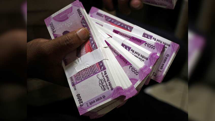 2000 रुपये के 98% नोट आए RBI के पास वापस, 6970 करोड़ रुपये के नोट अभी भी हैं लोगों की जेब में