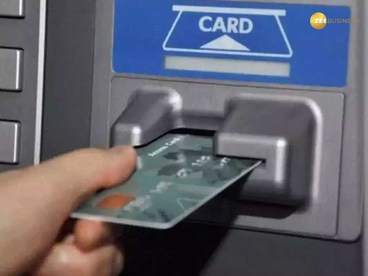 फ्री ATM ट्रांजैक्शन