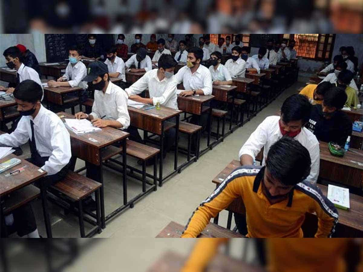 UP Board Exam: खत्म हुआ इंतजार! यूपी बोर्ड परीक्षा का टाइम टेबल जारी, इस दिन से शुरू होंगे 10वीं, 12वीं के एग्जाम