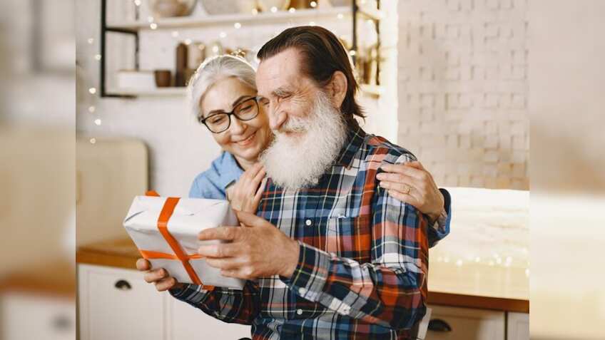 International Men’s Day 2024: अपनी लाइफ के ‘Super Hero’ को आज इन गिफ्ट्स के जरिए दें सरप्राइज