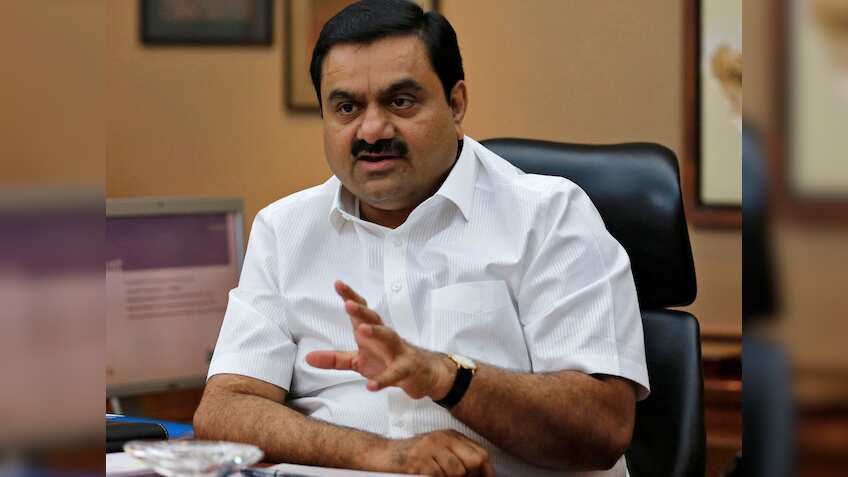 Adani Group Stocks में लगे 20% तक लोअर सर्किट, गौतम अडानी पर रिश्वत देने का आरोप