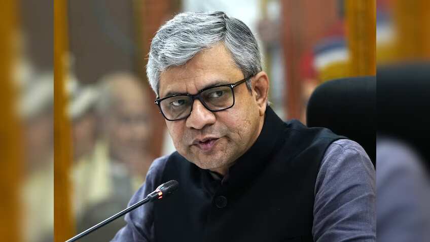 Cabinet Meeting: किसानों को बड़ी सौगात, रेलवे के 3 बड़े प्रोजेक्ट को भी मंजूरी, जानिए खास बातें