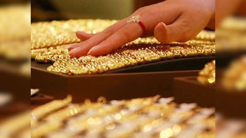 Gold-Silver Price: बाजार में गिर गए सोने-चांदी के दाम, MCX पर 500 रुपये उछला सिल्वर
