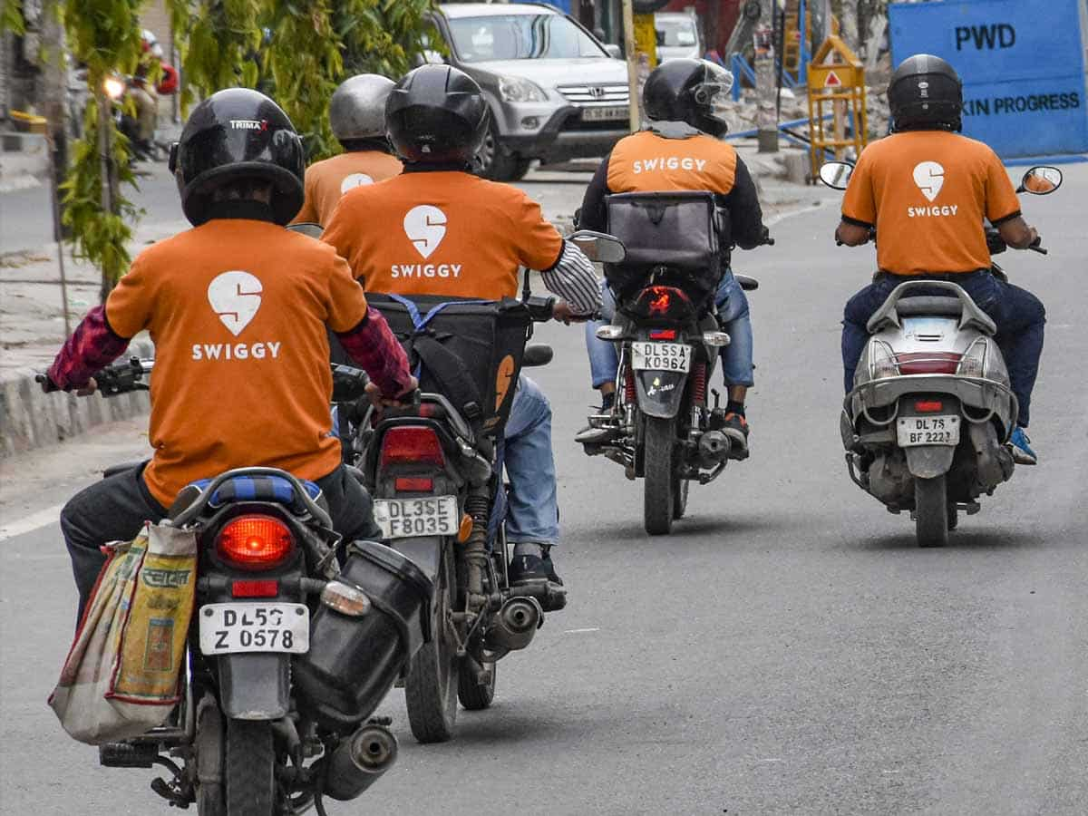 IPO के बाद Swiggy ने जारी किए पहले तिमाही नतीजे, नेट लॉस में आई गिरावट, कामकाजी घाटा 30% गिरा