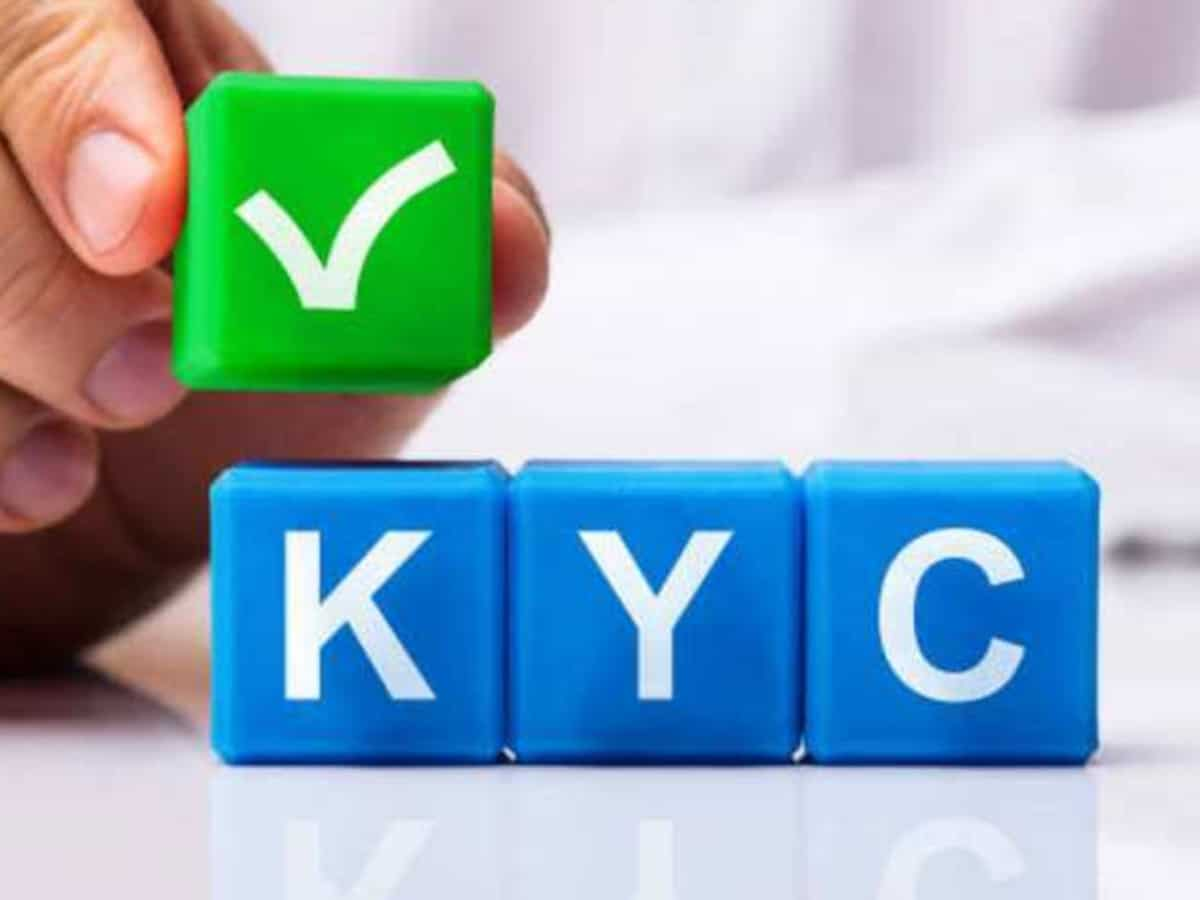 पुराने ग्राहकों को KYC क्यों अपडेट करनी पड़ती है?