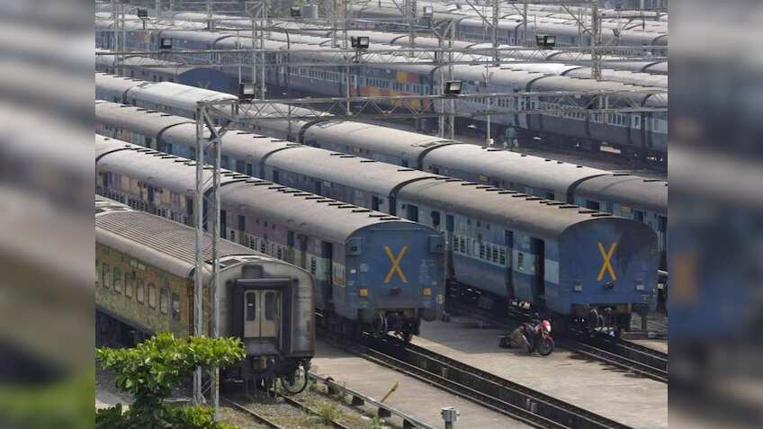 महाकुंभ में अयोध्या,प्रयागराज से होगी रिंग रेल की व्यवस्था, 45 दिनों में चलेंगी कुल 13000 सर्विस