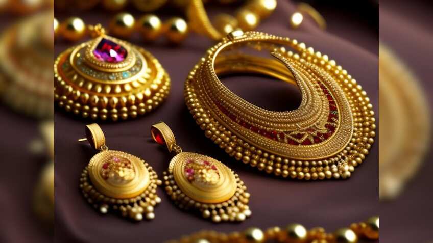 10 ग्राम सोने का भाव ₹80,000 के पार, MCX पर भी चढ़ गए Gold-Silver Rates; जानें Key Triggers