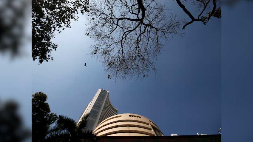 Stock Market Closing Highlights: ताबड़तोड़ गिरावट के बाद शानदार रिकवरी, निफ्टी 24,700 के ऊपर बंद; इन शेयरों ने दिखाया तेजी का दम