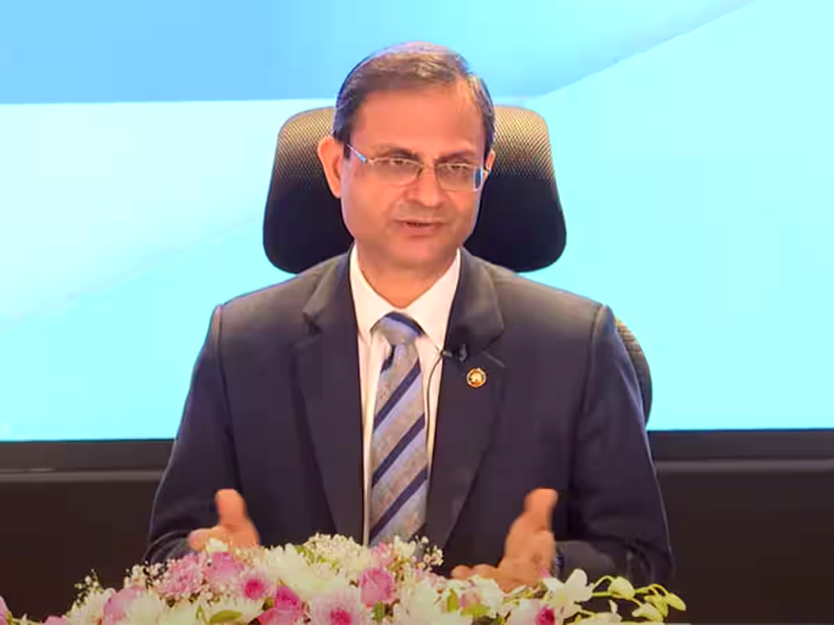 RBI की चेतावनी, मुफ्त बिजली और कर्ज माफी जैसी सुविधाएं ना दें राज्य, ऐसा किया तो...