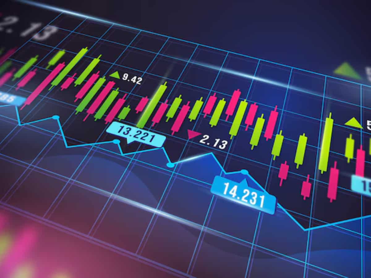 Stocks to Buy: गिरते बाजार में ये 2 स्टॉक्स देंगे तगड़ा मुनाफा! एक्सपर्ट ने बताया शॉर्ट टर्म TGT, स्टॉपलॉस