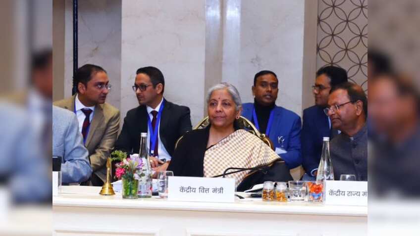 GST Meet: EV समेत पुरानी और यूज्ड कारों की बिक्री पर टैक्स बढ़ा, रेडी-टू-ईट पॉपकॉर्न पर 5% GST की सिफारिश