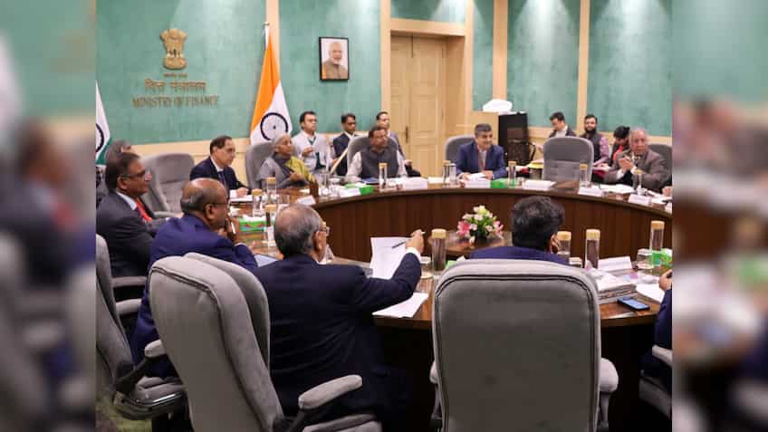 बजट के पहले बैठकों का दौर तेज, निर्यात और व्यापार के स्टेकहोल्डर्स ने बताई वित्त मंत्री को अपनी मांग