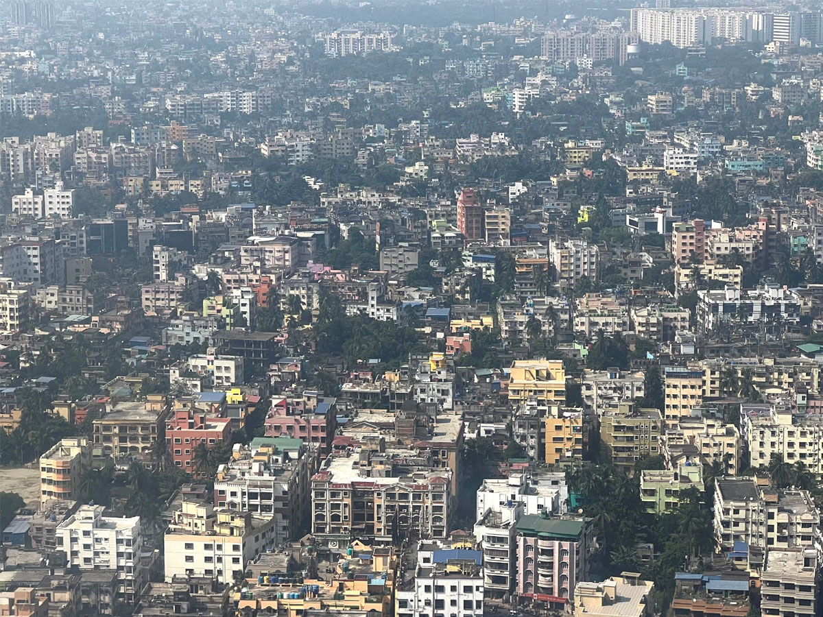 Real Estate Sector: 2024 में हाउसिंग सेक्टर की तस्वीर, बिक्री 4% घटी, लेकिन बिके घरों की कीमत 16% ज्यादा