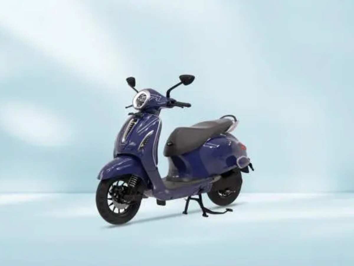 OLA को पछाड़कर ये EV कंपनी बनी नंबर-1, दिसंबर में बेचे रिकॉर्ड स्कूटर; जानें हर कंपनी का मार्केट शेयर