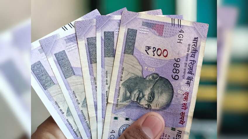 PNB ने दिया कस्टमर्स को नए साल का तोहफा, Fixed Deposit पर मिलेगा 8.05% तक का ब्याज, जानें कैसे