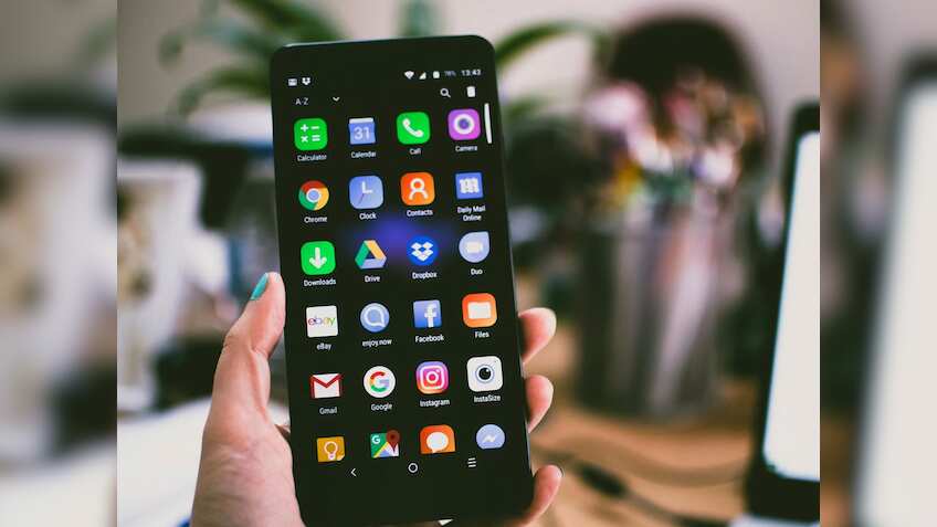 लॉन्च होने जा रहे हैं ये स्मार्टफोन