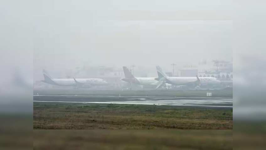 फ्लाइट्स पर घने कोहरे की मार, दिल्ली हवाई अड्डे पर 19 उड़ानों के रूट्स डायवर्ट, 200 से अधिक फ्लाइट्स लेट