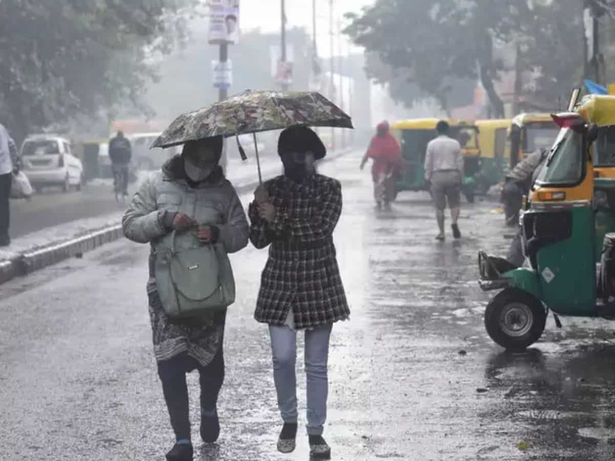 IMD Weather Update: आज घने कोहरे से घिरी दिल्‍ली, Weekend में बारिश से भीगेगी...जानें यूपी, पंजाब और हरियाणा का हाल