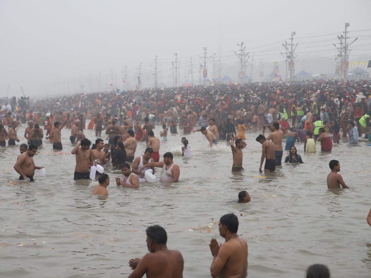 Mahakumbh 2025: हर 12 वर्ष पर ही क्यों लगता है महाकुंभ? कब-कब होंगे 6 शाही स्नान!