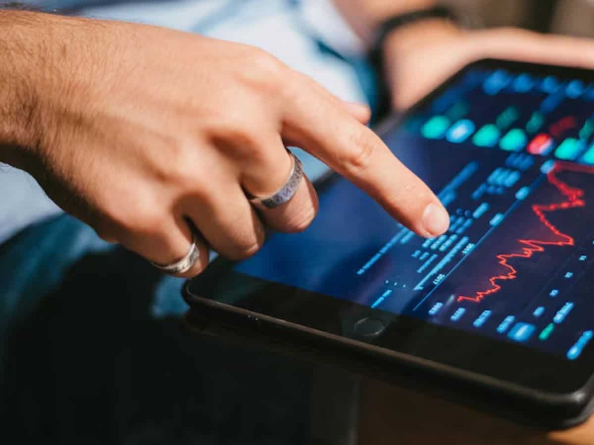 2 PSU Stocks जिनमें पोजिशनल इन्वेस्टर्स के लिए है मौका, जानें टारगेट-स्टॉपलॉस डीटेल