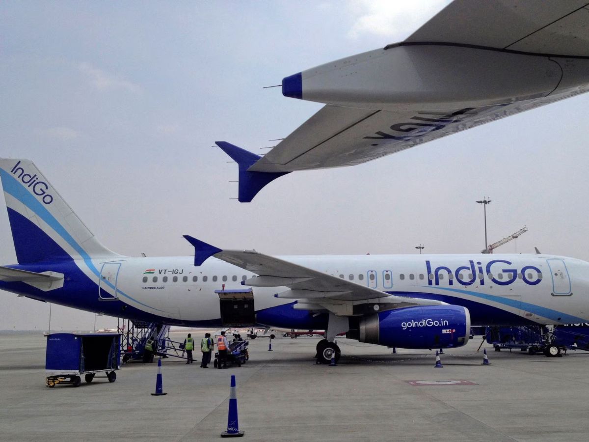 IndiGo Q3 Results: तिमाही नतीजों में 18% गिरा मुनाफा, इनकम में आई 14% की तेजी, शेयर पर रखें नजर