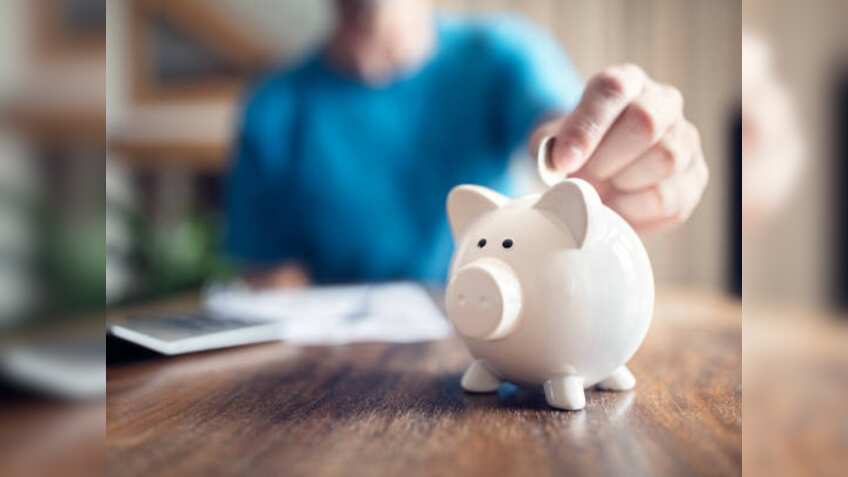 सीनियर सिटीजन को अमीर बनाने वाली स्कीम, सुरक्षित सेविंग के साथ मिलेगा 8.05% तक रिटर्न