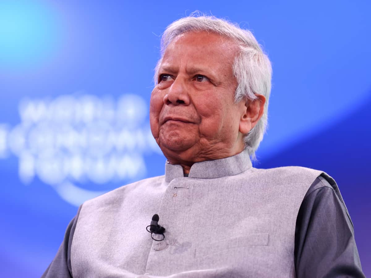 शेख हसीना का ये आदेश बना युनूस सरकार के लिए जंजाल, जानें क्यों बांग्लादेश में ठप पड़ गई 400 ट्रेनें