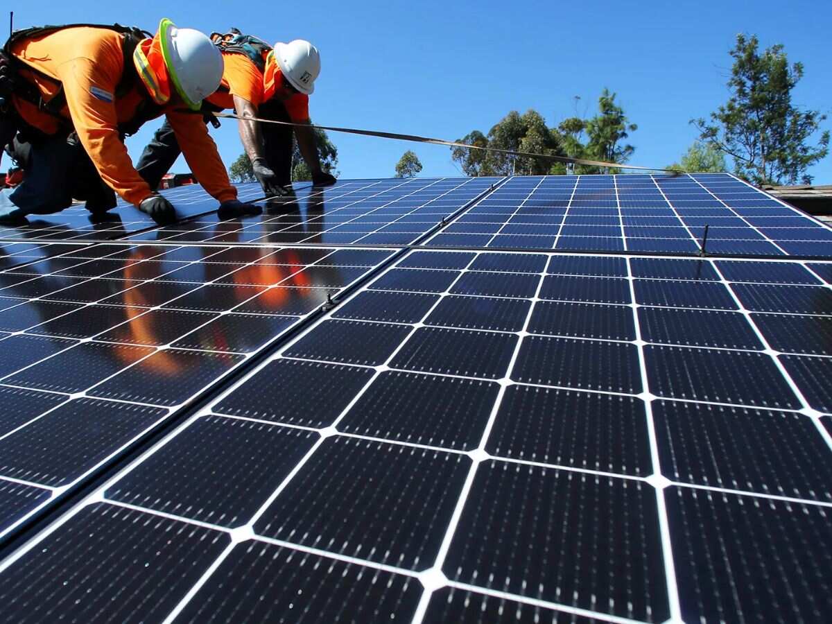 ऑर्डर के दम पर रॉकेट हुआ यह Solar Power Stock, 60% तक टूटने के बाद आई रिकवरी