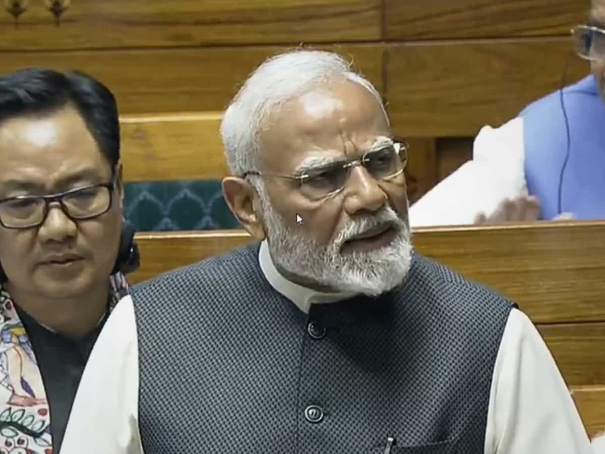 लोकसभा में पीएम मोदी का संबोधन, कहा- 'हमने गरीबों को सिर्फ खोखले नारे नहीं दिए, विकास की मुख्यधारा से जोड़ा'