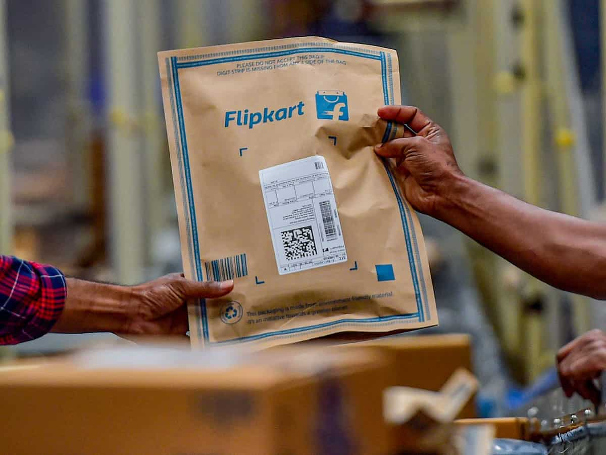 Flipkart ने धीरे से दिया जोर का झटका, अब इन चीजों की शॉपिंग के लिए देनी पड़ेगी ज्यादा फीस