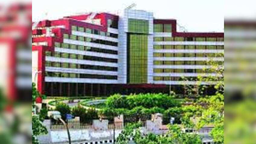 'आप' की हार के बाद दिल्ली में हलचल तेज, आला अधिकारी तलब, सचिवालय में दस्तावेजों की सुरक्षा सुनिश्चित करने के न‍िर्देश