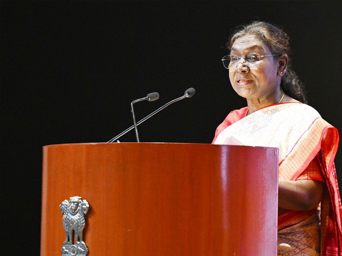 महाकुम्भ में सोमवार सुबह डुबकी लगाएंगी राष्ट्रपति द्रौपदी मुर्मू, अक्षय वट और हनुमान मंदिर के भी करेंगी दर्शन