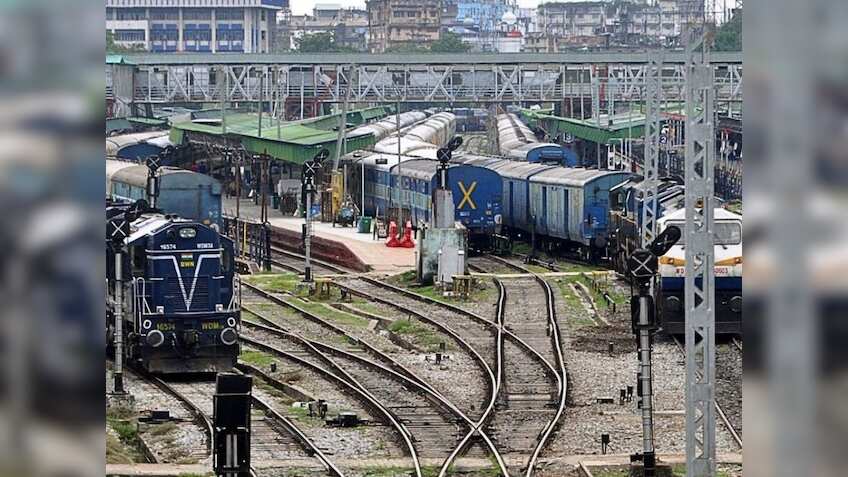 हादसे के बाद जागी रेलवे! बिहार के ज्यादातर स्टेशनों पर ऐसे पैसेंजर्स की होगी 'नो एंट्री'