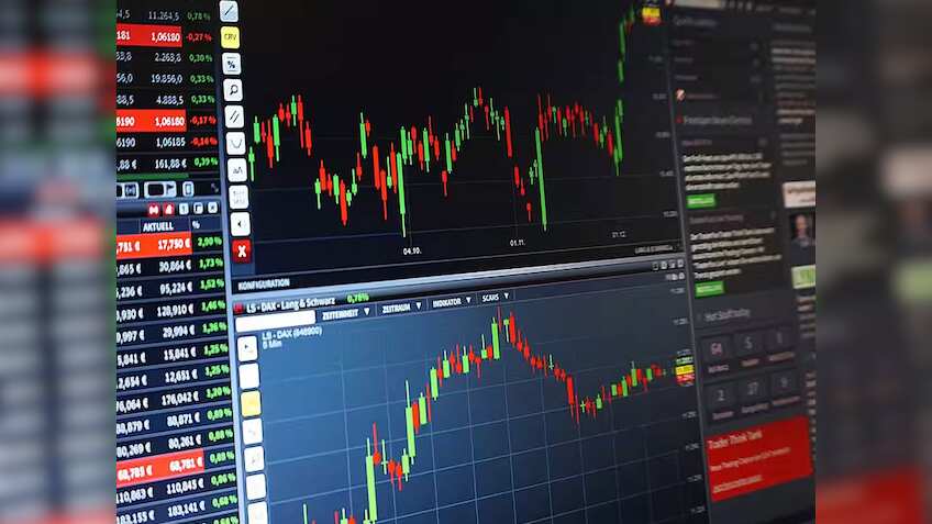 इस स्मॉलकैप शेयर में लगा लोअर सर्किट, फिर भी कंपनी की चांदी, हाथ लगा 166 करोड़ रुपए का ऑर्डर