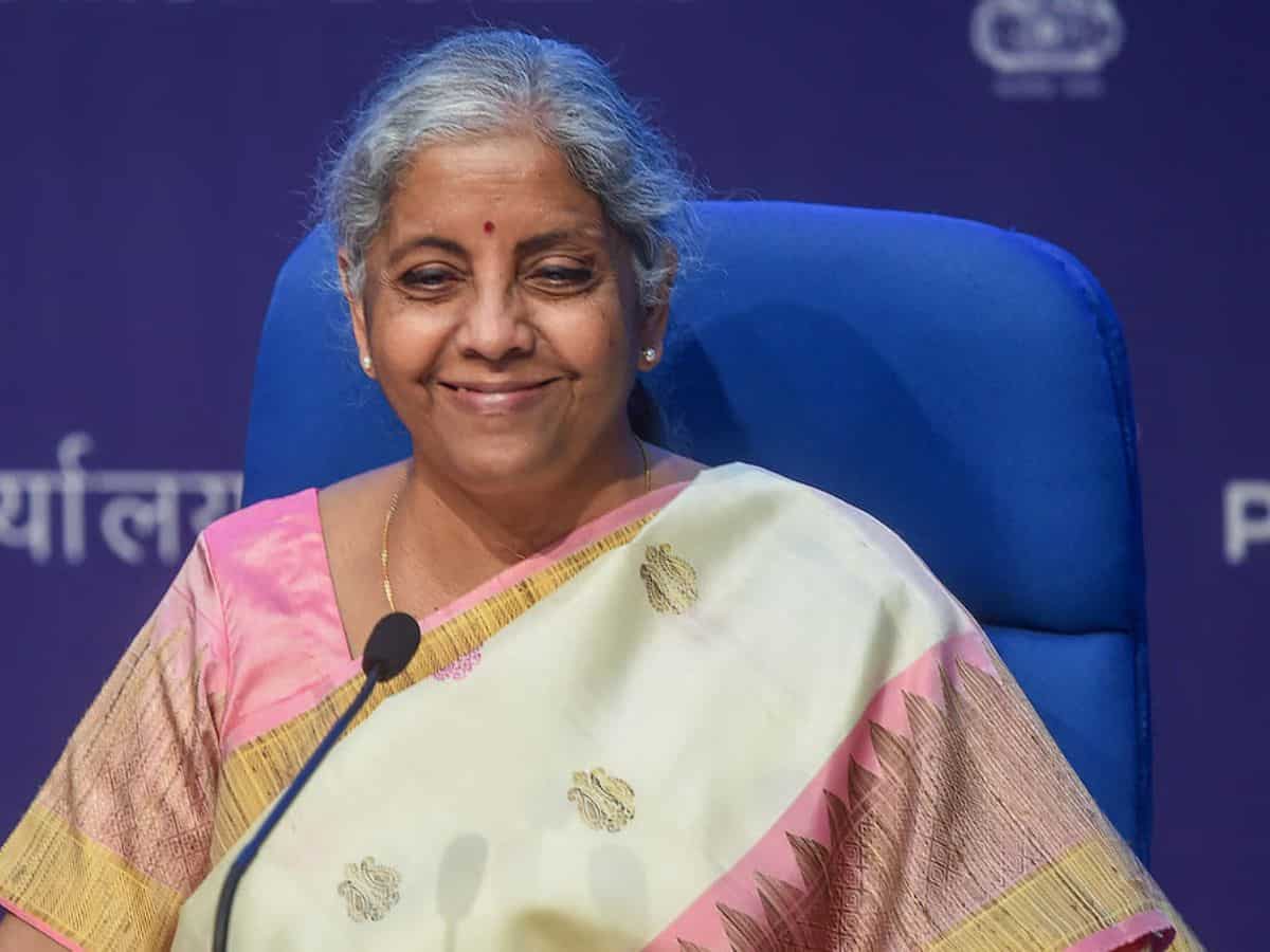 ग्लोबल क्राइसिस के बीच इन्वेस्टमेंट और ट्रेड के लिए  द्विपक्षीय संबंध अधिक महत्वपूर्ण : सीतारमण 