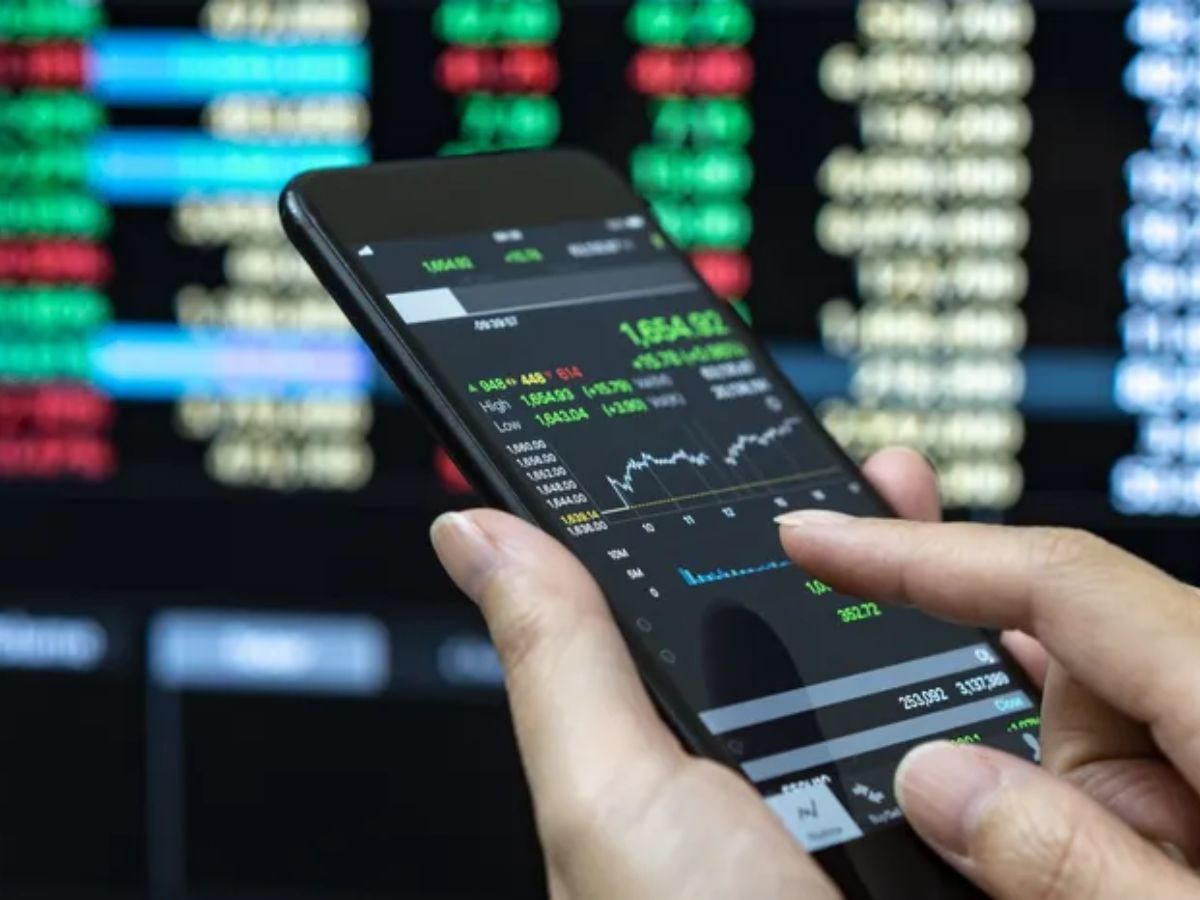 45% रिटर्न के लिए तैयार यह Maharatna PSU Stock, पोर्टफोलियो के लिए करें BUY