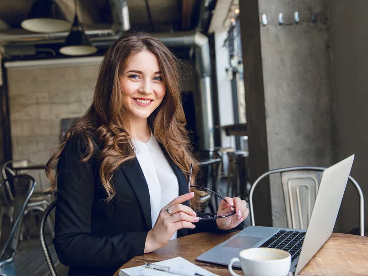 महिलाएं खूब ले रहीं Business Loan, रेगुलर चेक करती हैं Cibil Score, जानिए कितनी बढ़ गईं वुमेन आंत्रप्रेन्योर्स