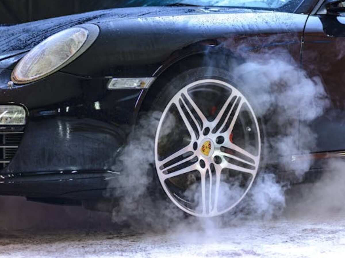 फायर एक्सटिंग्विशर  साथ रखें