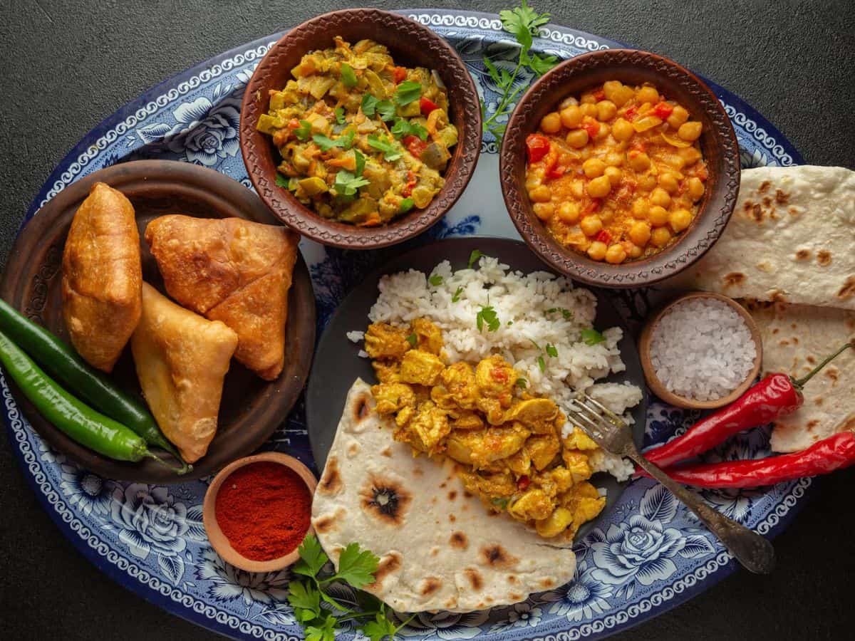 महंगाई से राहत- इन चीजों के दाम कम होने से सस्‍ती हुई खाने की थाली, जानिए क्‍या कहती है ये रिपोर्ट