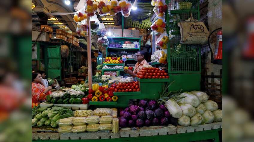 आम आदमी को महंगाई से मिली बड़ी राहत! 7 महीने के निचले लेवल पर आई रिटेल इंफ्लेशन