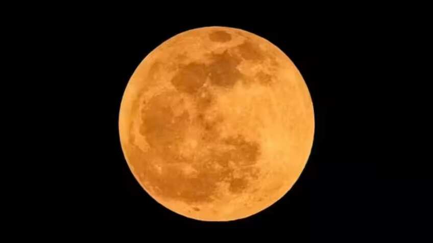 Lunar Eclipse 2025: साल के पहले चंद्र ग्रहण को क्‍यों कहा जा रहा है Blood Moon, कैसे लाल रंग का हो जाता है चंद्रमा?